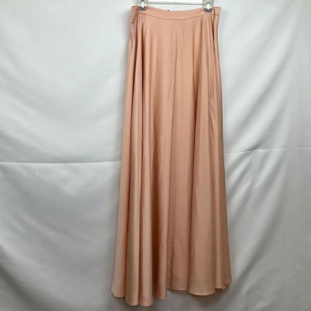 Lulu’s Peach Satin formal maxi skirt size large NWOT